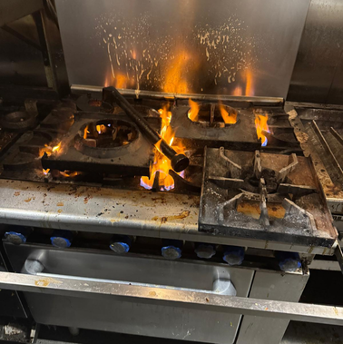 Commercial kitchen cleaning Vancouver service for deep stove cleaning