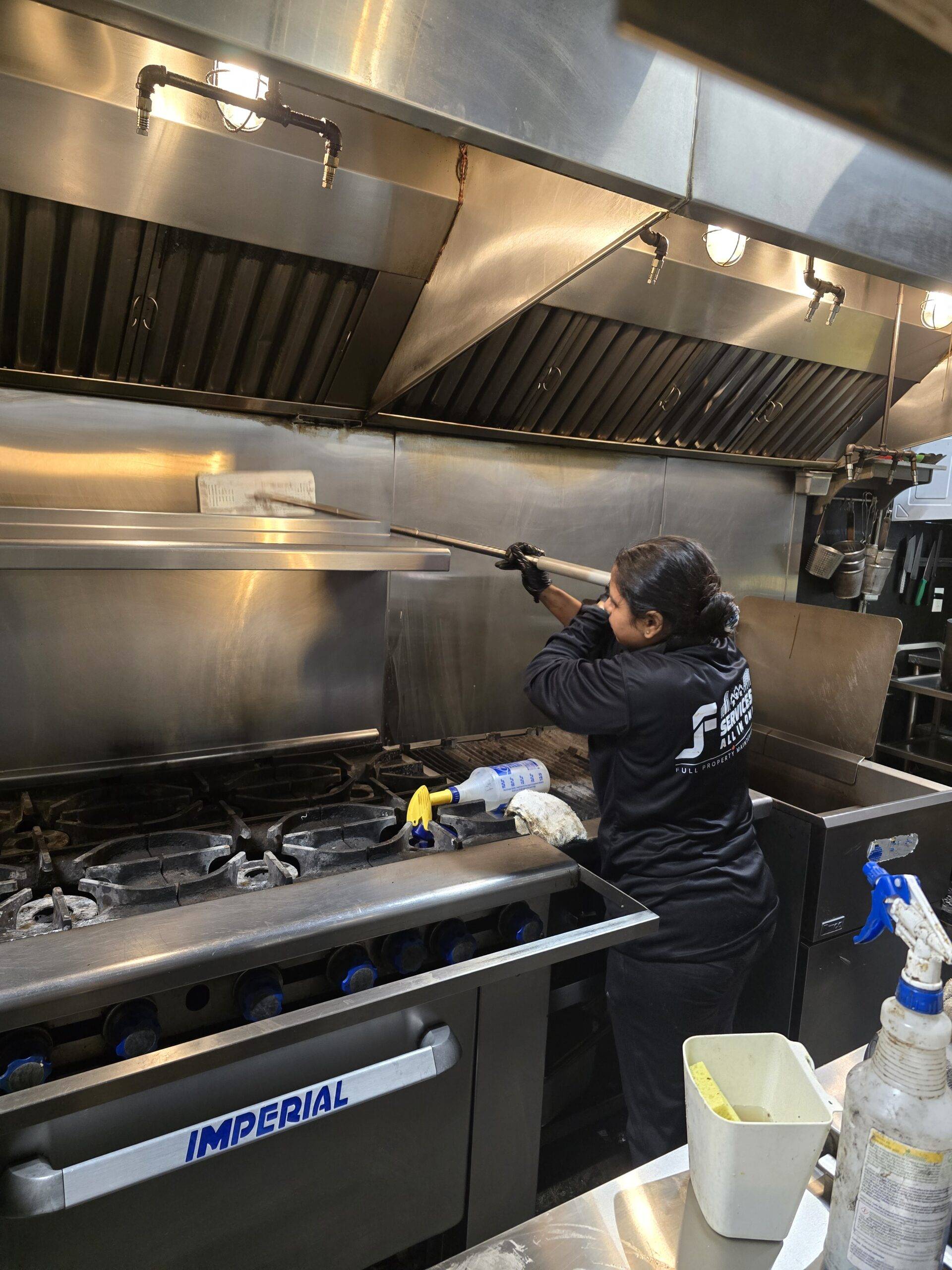 Why Restaurant Owners Prefer Hiring Expert Janitorial Services for Kitchen and Dining Areas