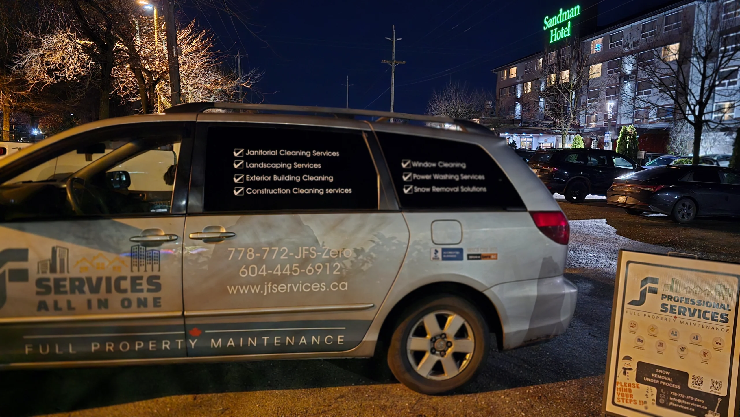 10 Things Pro Snow Removal Companies Do in Winter